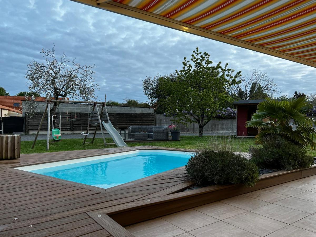 Maison Familiale 4 Chambres Avec Jardin Et Piscine Saint-Aignan-Grand-Lieu Exteriér fotografie